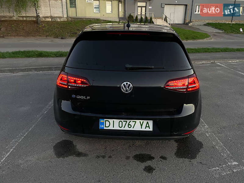 Хетчбек Volkswagen e-Golf 2015 в Львові