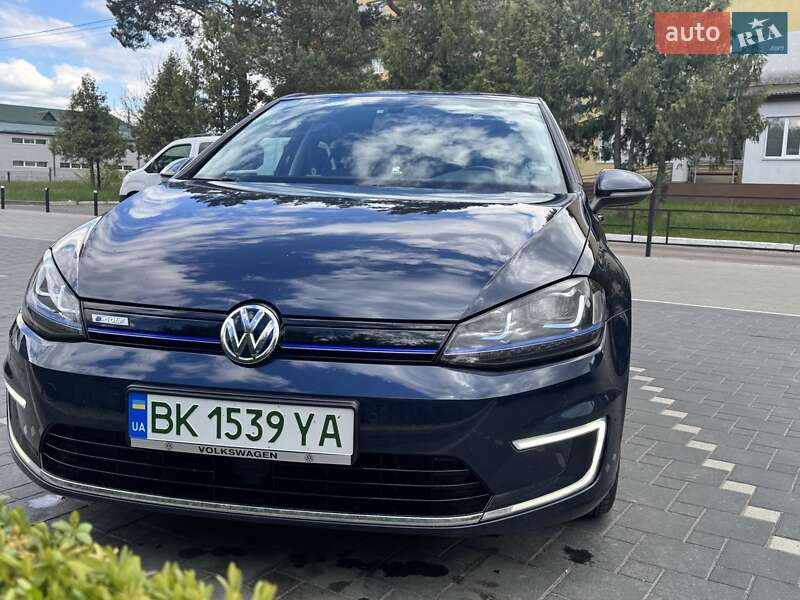 Хетчбек Volkswagen e-Golf 2014 в Сарнах фото 3 Хетчбек Volkswagen e-Golf 2014 в Сарнах