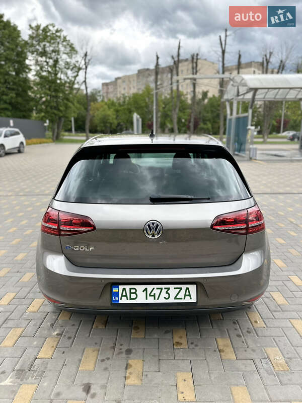 Хетчбек Volkswagen e-Golf 2015 в Вінниці