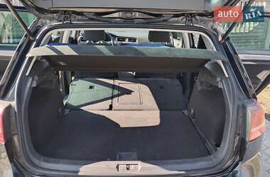 Хэтчбек Volkswagen e-Golf 2014 в 