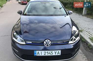 Хэтчбек Volkswagen e-Golf 2015 в 