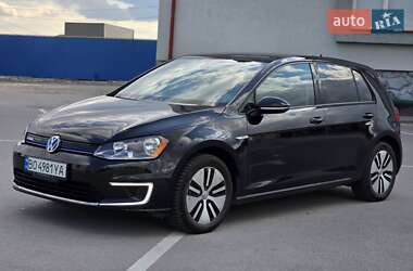 Хэтчбек Volkswagen e-Golf 2015 в 