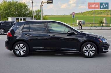 Хэтчбек Volkswagen e-Golf 2015 в 