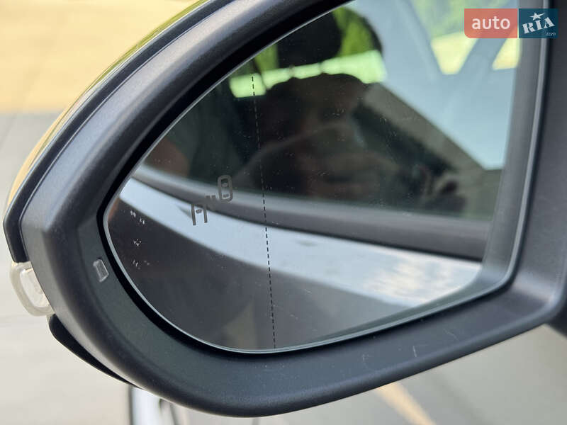 Хетчбек Volkswagen e-Golf 2018 в Луцьку