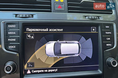 Хетчбек Volkswagen e-Golf 2015 в 