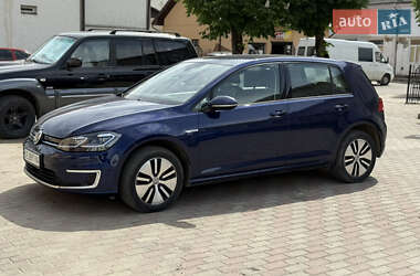 Хетчбек Volkswagen e-Golf 2017 в 