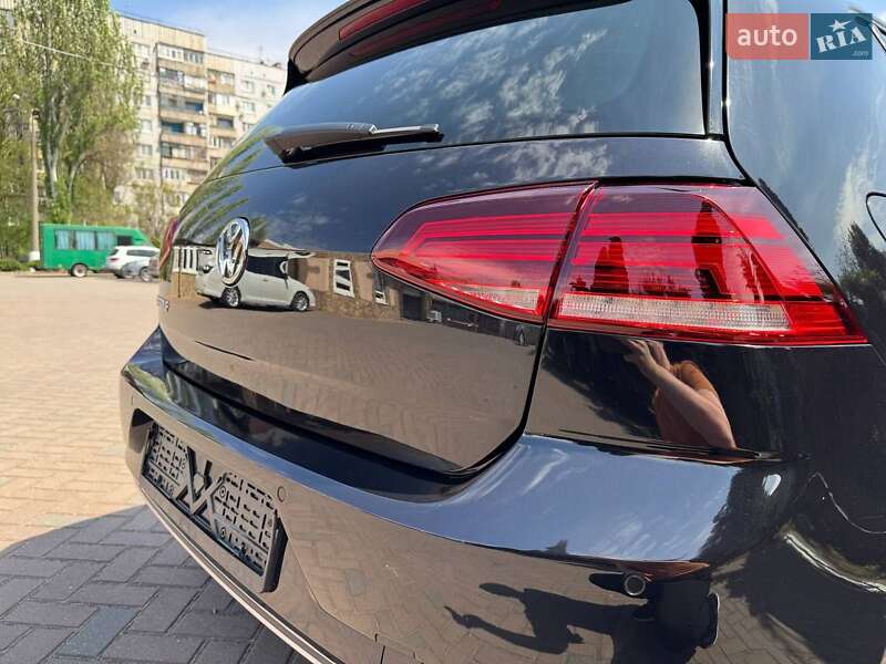 Хетчбек Volkswagen e-Golf 2019 в Запоріжжі