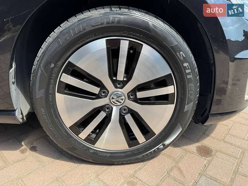 Хетчбек Volkswagen e-Golf 2019 в Запоріжжі