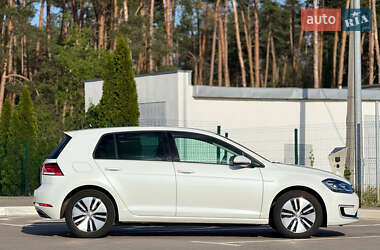 Хетчбек Volkswagen e-Golf 2017 в 