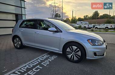 Хетчбек Volkswagen e-Golf 2016 в 