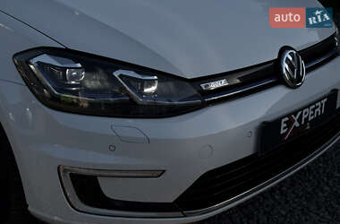 Хетчбек Volkswagen e-Golf 2018 в 