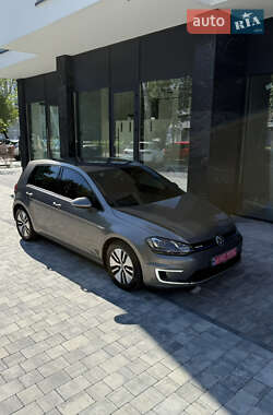 Хетчбек Volkswagen e-Golf 2014 в Ужгороді