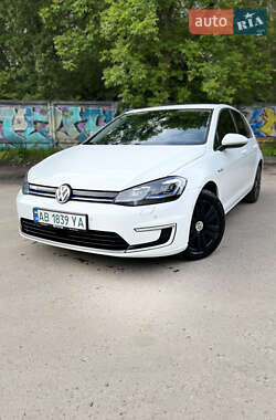 Хетчбек Volkswagen e-Golf 2017 в Львові