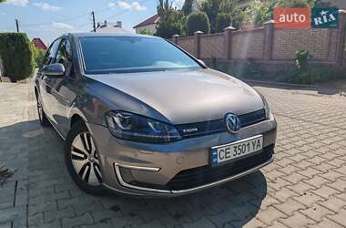Хэтчбек Volkswagen e-Golf 2016 в 