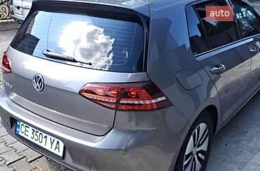 Хэтчбек Volkswagen e-Golf 2016 в 