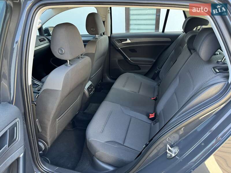 Хэтчбек Volkswagen e-Golf 2020 в Луцке