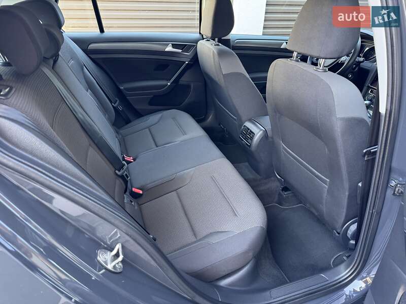 Хэтчбек Volkswagen e-Golf 2020 в Луцке