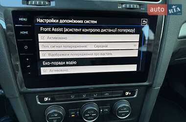 Хэтчбек Volkswagen e-Golf 2020 в 