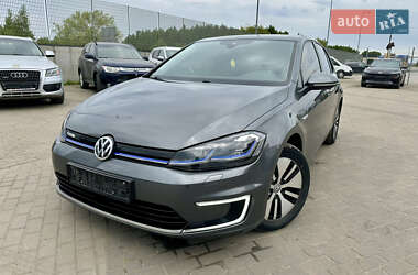 Хэтчбек Volkswagen e-Golf 2018 в Львове