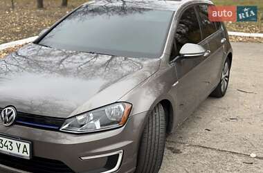 Хэтчбек Volkswagen e-Golf 2016 в Томаковке