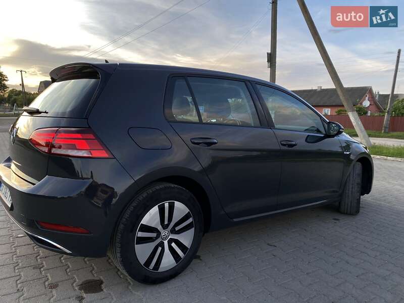 Хетчбек Volkswagen e-Golf 2020 в Хотині
