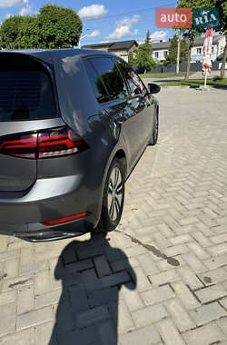 Хэтчбек Volkswagen e-Golf 2020 в 