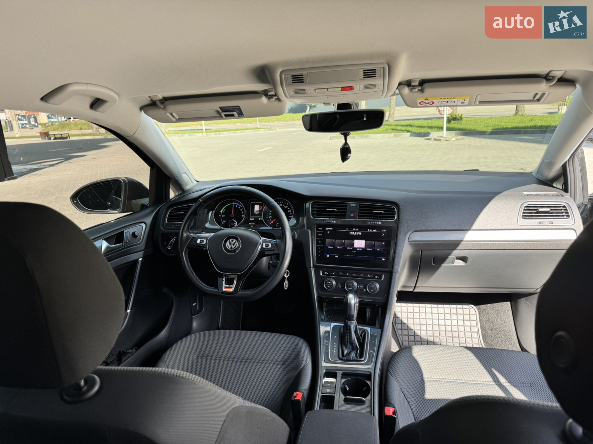 2020 Volkswagen Golf - мініатюра 14