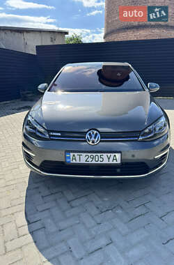 Хэтчбек Volkswagen e-Golf 2020 в 