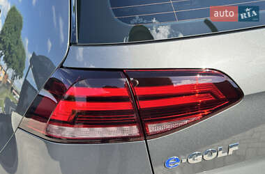 Хэтчбек Volkswagen e-Golf 2020 в 