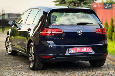 Хетчбек Volkswagen e-Golf 2015 в 