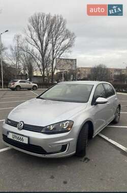 Хетчбек Volkswagen e-Golf 2015 в Полтаві