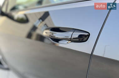 Хетчбек Volkswagen e-Golf 2020 в 