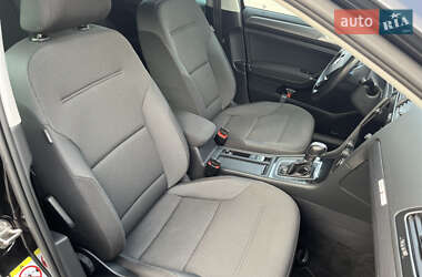 Хетчбек Volkswagen e-Golf 2020 в 