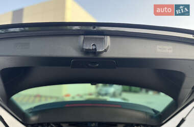 Хетчбек Volkswagen e-Golf 2020 в 