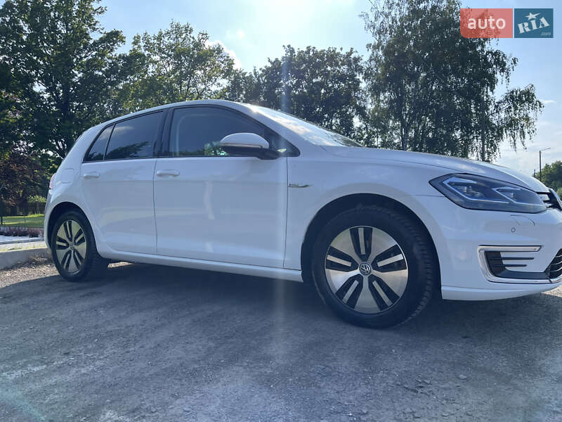 Хэтчбек Volkswagen e-Golf 2020 в Киверцах