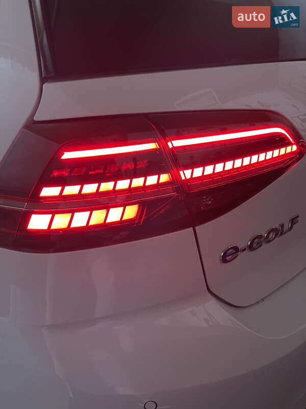 Хэтчбек Volkswagen e-Golf 2020 в Киверцах