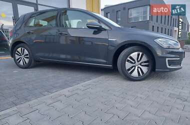 Хетчбек Volkswagen e-Golf 2020 в 