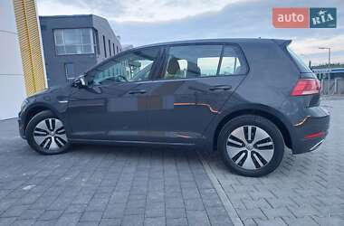 Хетчбек Volkswagen e-Golf 2020 в 