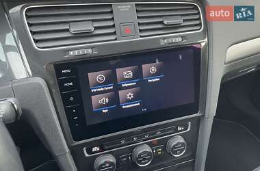 Хетчбек Volkswagen e-Golf 2020 в 