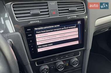Хетчбек Volkswagen e-Golf 2020 в 