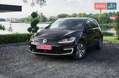 Хэтчбек Volkswagen e-Golf 2018 в Умани