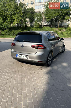 Хэтчбек Volkswagen e-Golf 2016 в 