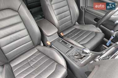 Хетчбек Volkswagen e-Golf 2015 в Золочеві