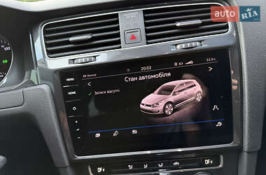 Хэтчбек Volkswagen e-Golf 2019 в 