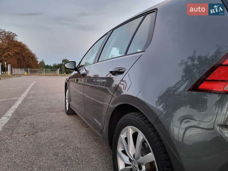 Хетчбек Volkswagen e-Golf 2018 в Кропивницькому