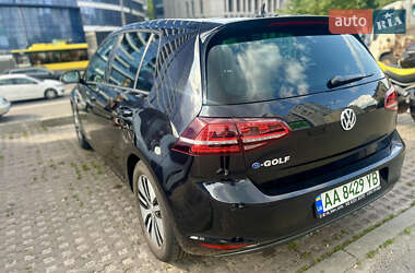 Хэтчбек Volkswagen e-Golf 2015 в 