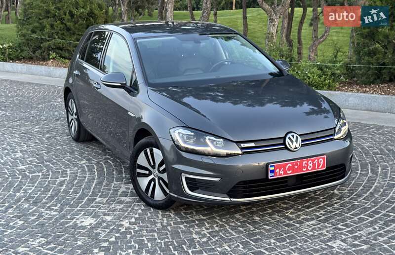 Хетчбек Volkswagen e-Golf 2019 в Дніпрі