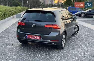 Хетчбек Volkswagen e-Golf 2019 в 