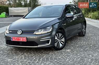 Хетчбек Volkswagen e-Golf 2019 в 