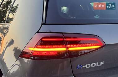 Хетчбек Volkswagen e-Golf 2019 в 